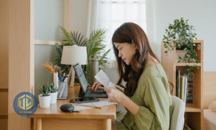 Giá thành và ngan sách khi mua thùng rác