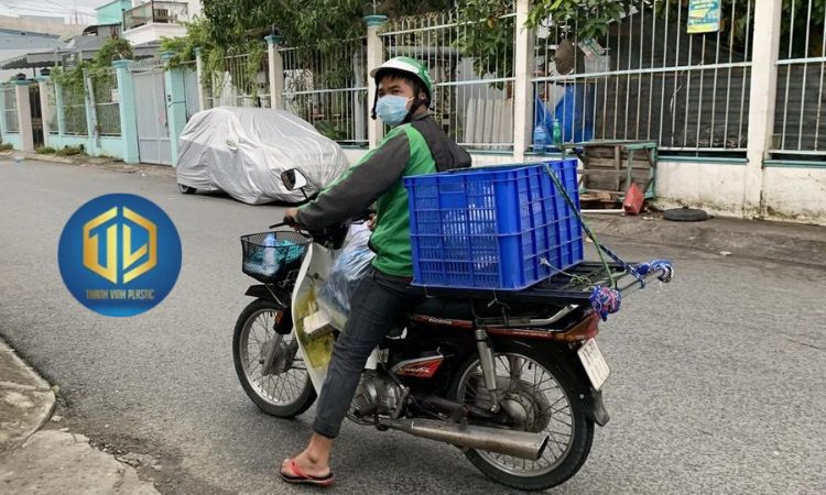 Thùng ch? hàng xe máy ch?t l??ng dành cho shipper