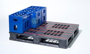 Tìm hi?u v? pallet nh?a kê hàng hóa