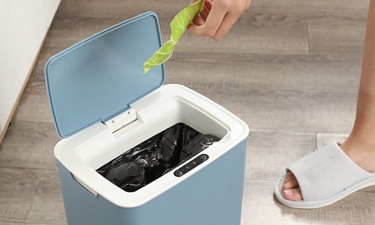 Thùng rác bán t? ??ng