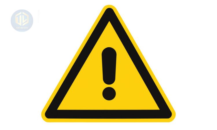 Bi?n báo ch?t th?i ??c h?i