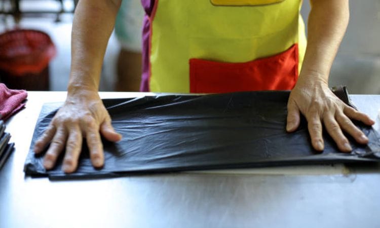 Kích th??c c?a túi ??ng rác ?en