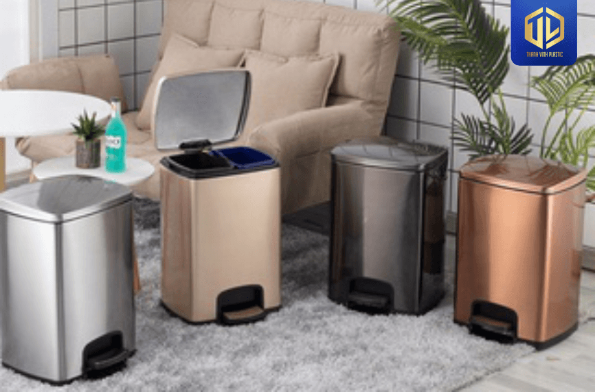Thùng rác inox t?i th? ??c