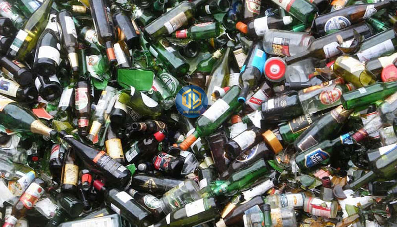 Thu mua v? chai bia th?y tinh s? l??ng l?n, giá cao