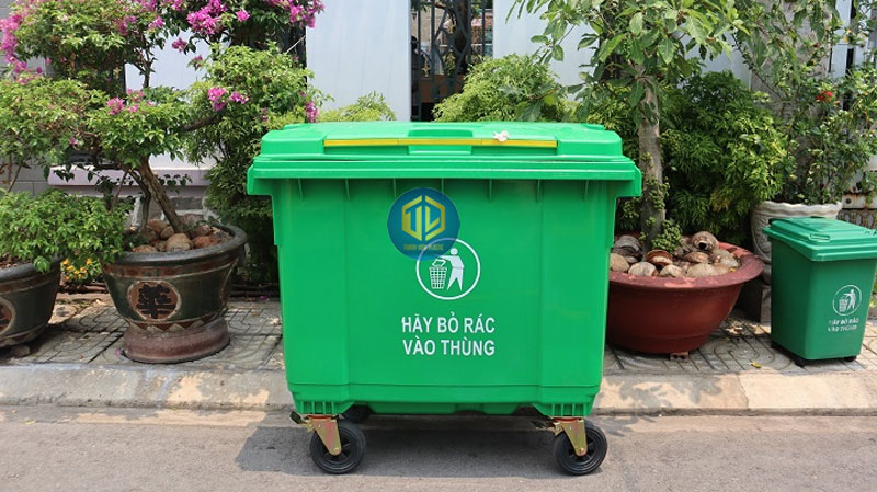 Xe gom rác, ??y rác ph? bi?n giá t?t nh?t trên th? tr??ng