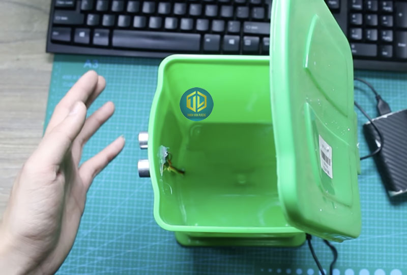 Y t??ng m? hình thùng rác th?ng minh và cách ch? t?o